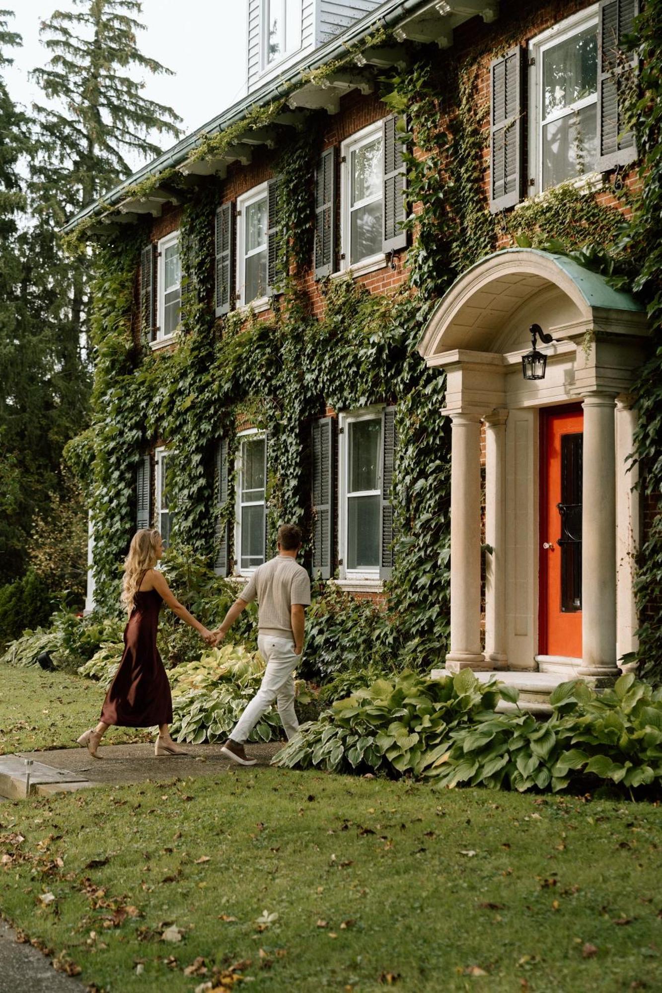 The Castle Hotel Port Dover Exterior photo